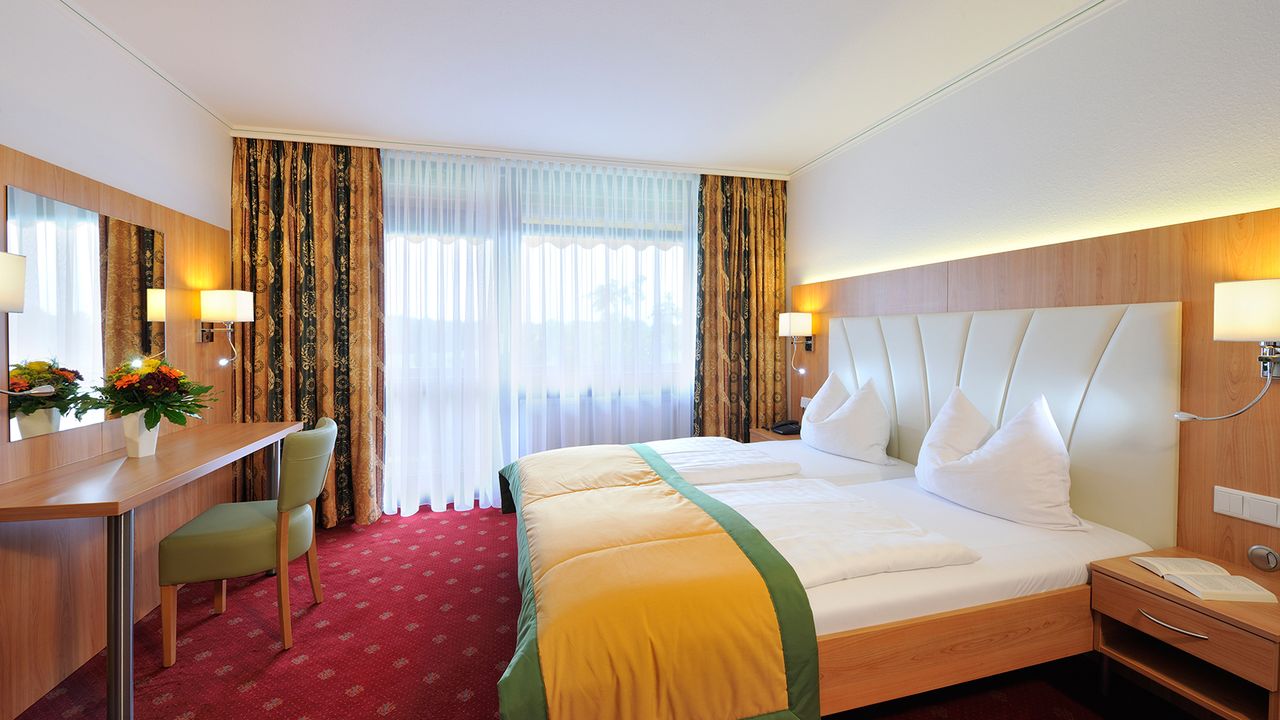 Kur- & Thermalhotel Ludwig Thoma Zimmerbeispiel Kur- & Thermalhotel Ludwig Thoma Zimmerbeispiel